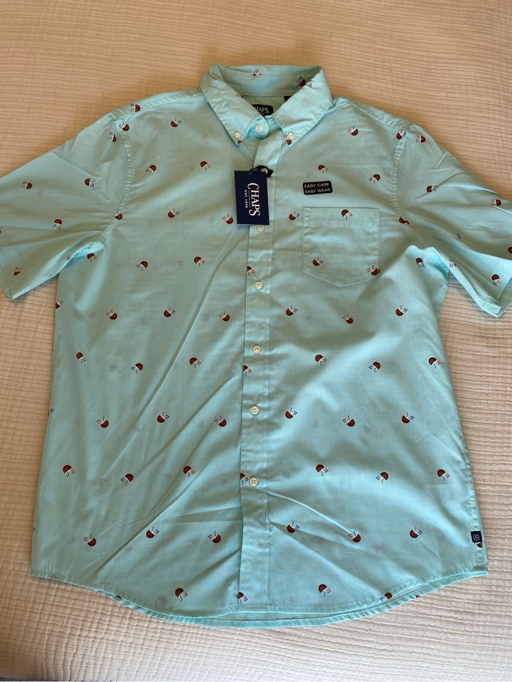 Chaps Men’s Light Aqua Short-Sleeve Button-Down Shirt with Novelty Print